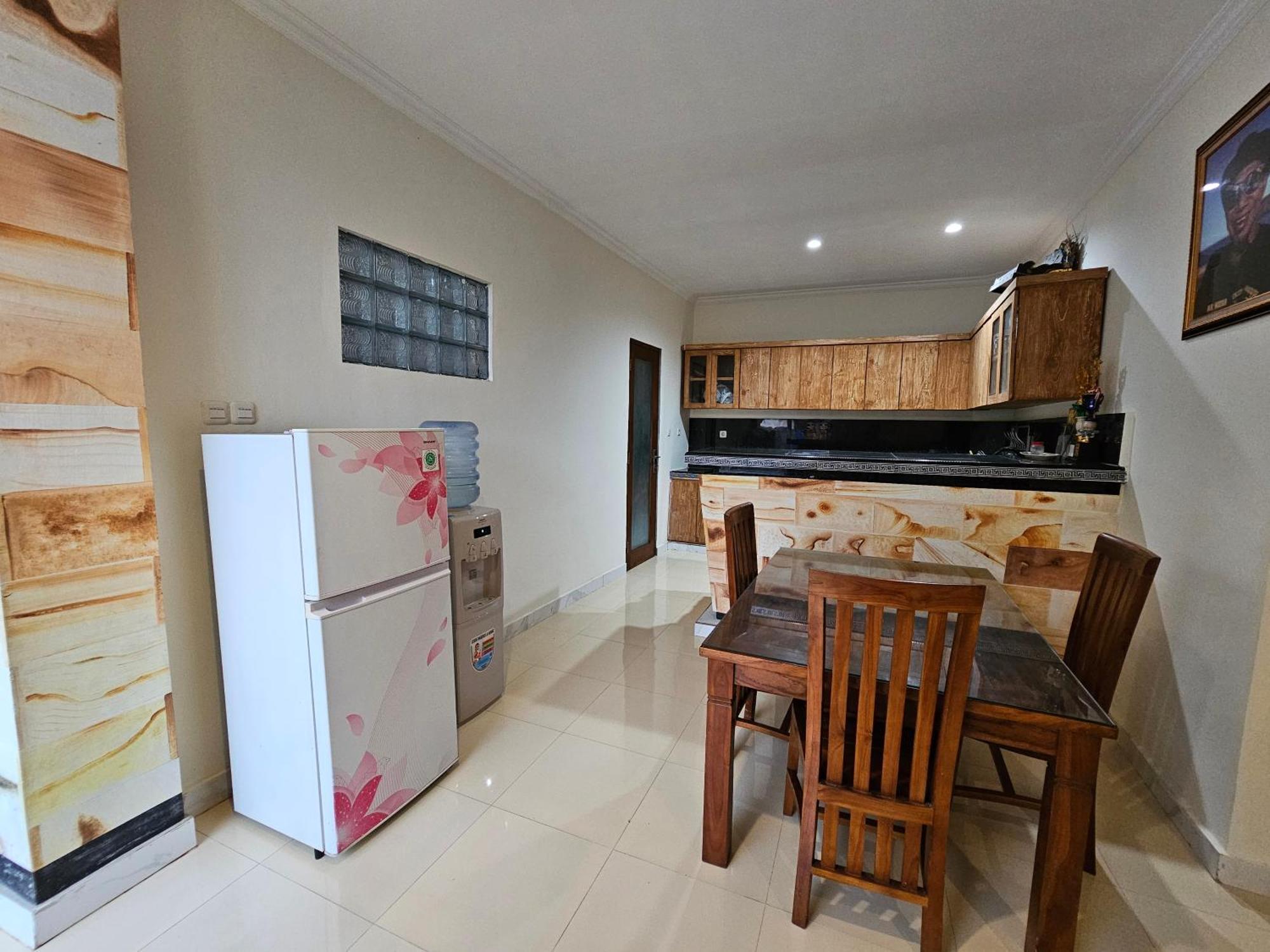 Tegalsari Guest House Canggu Екстериор снимка