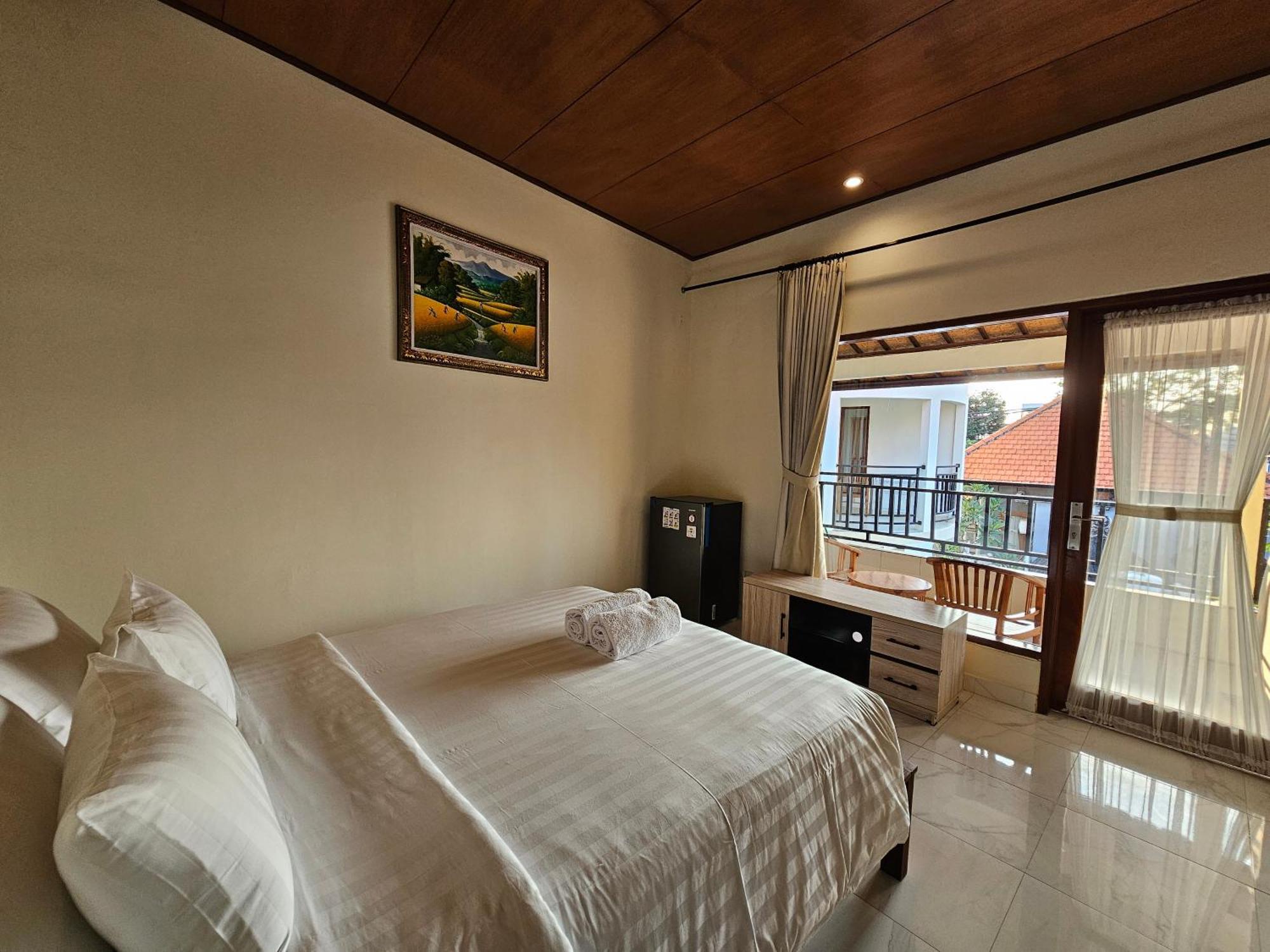 Tegalsari Guest House Canggu Екстериор снимка