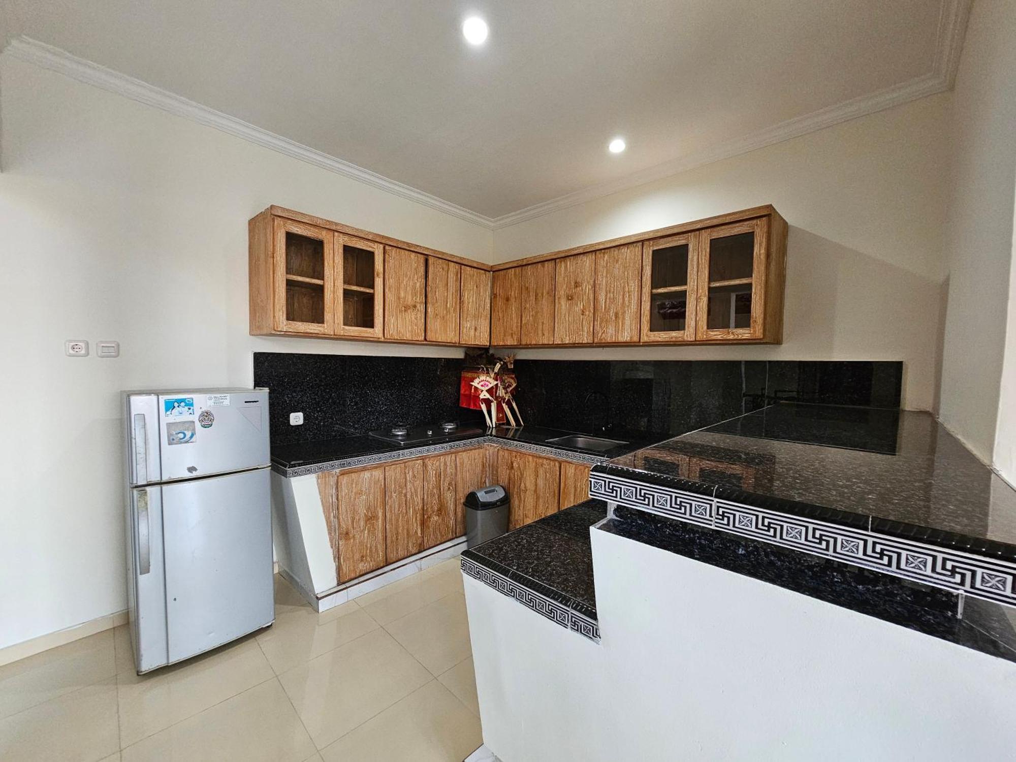 Tegalsari Guest House Canggu Екстериор снимка