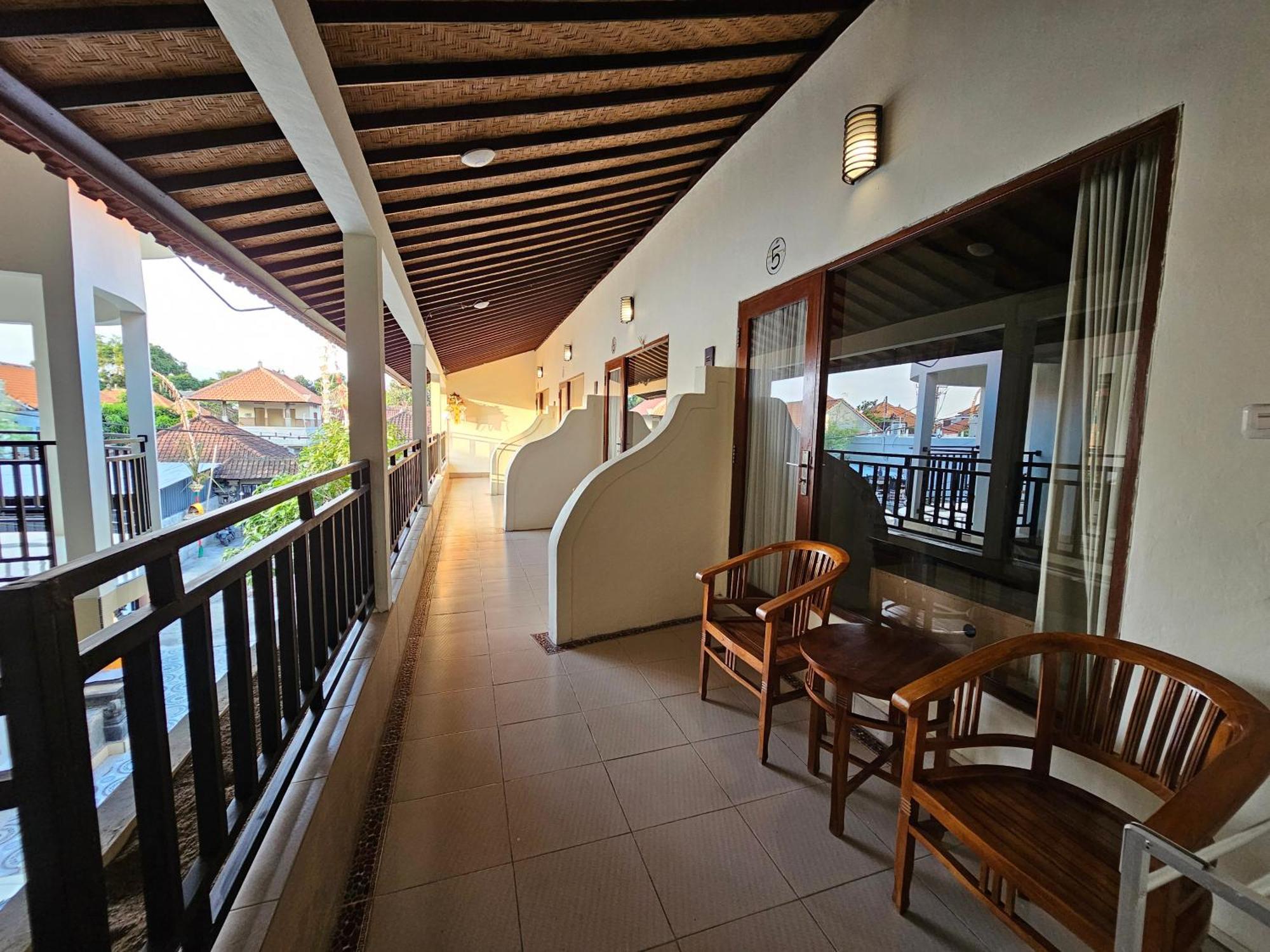 Tegalsari Guest House Canggu Екстериор снимка